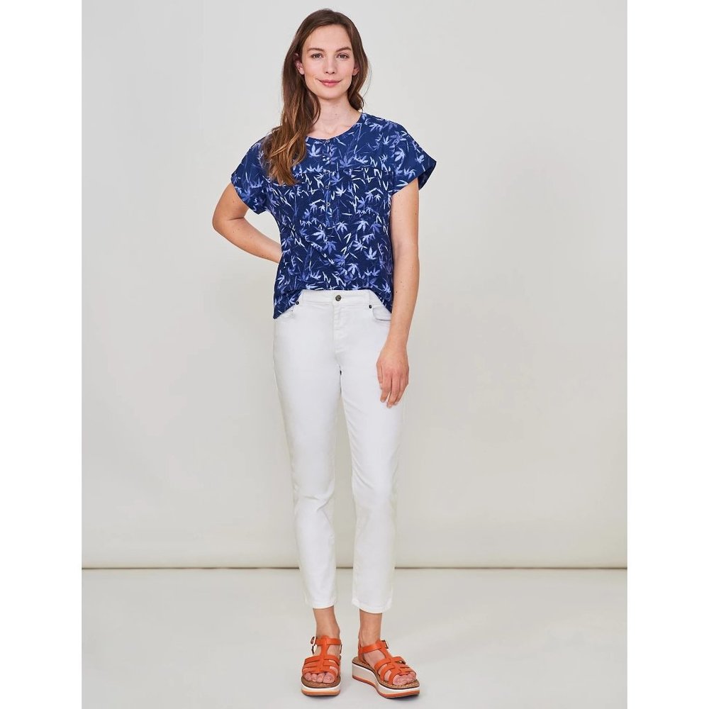 Lucky Brand Women's Cropped Straight Leg High Rise Pull On Jeans  White Size 14/